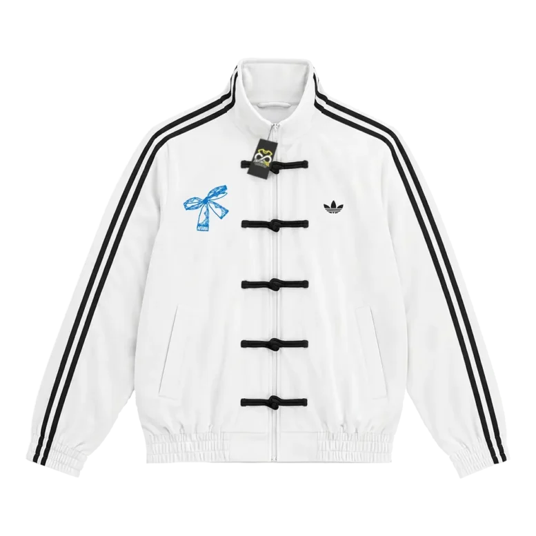 AITANA-x-adidas-jacket-chinese-new-year-color-blanco