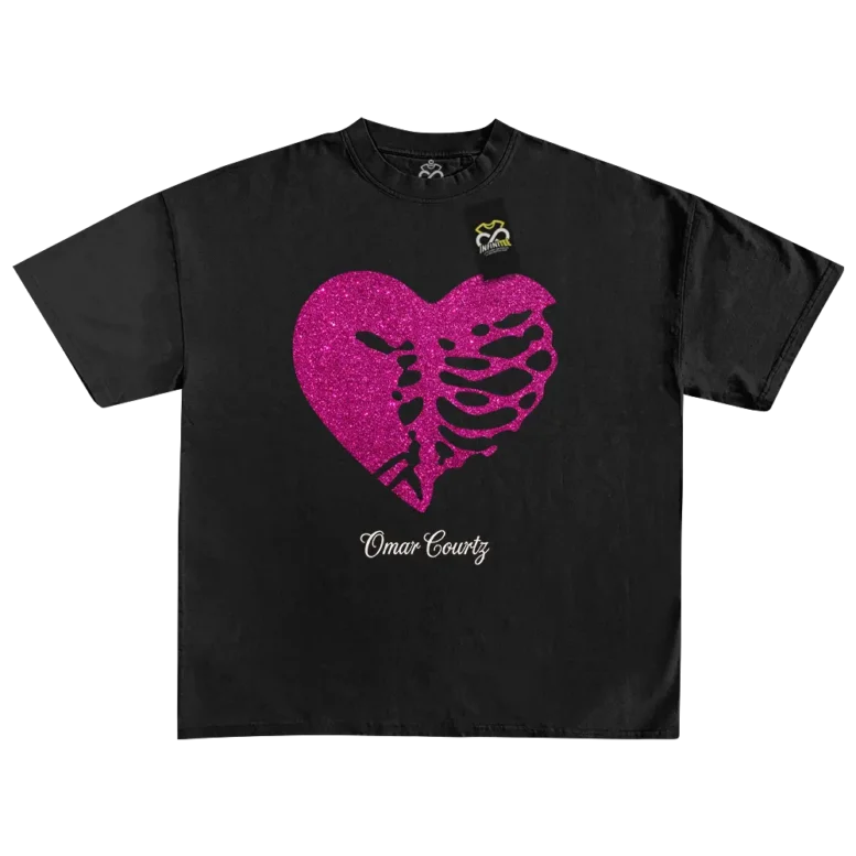 Playera OMAR COURTZ | Primera musa LOGO 1 playera omar courtz mi primera musa corazon rosa glitter